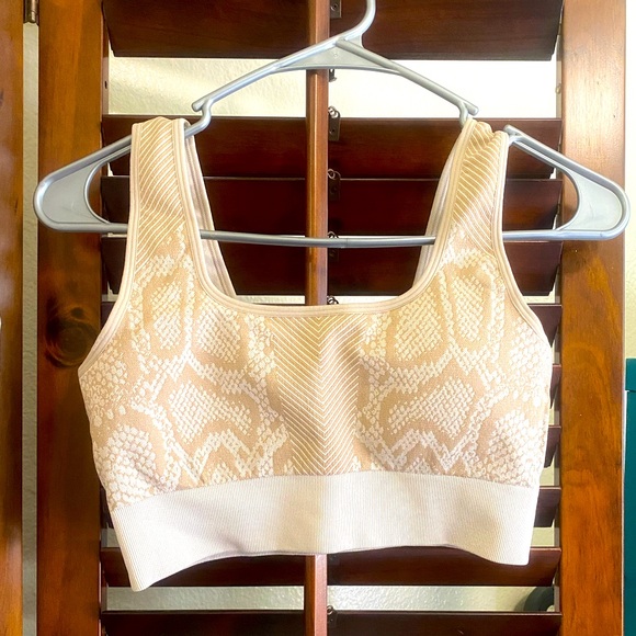 Pants - Tan animal print bra and legging set